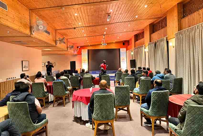 Leadership Offsite Apharwat Peak