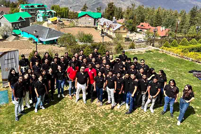 Corporate Workshop Gulmarg Peak Offsite